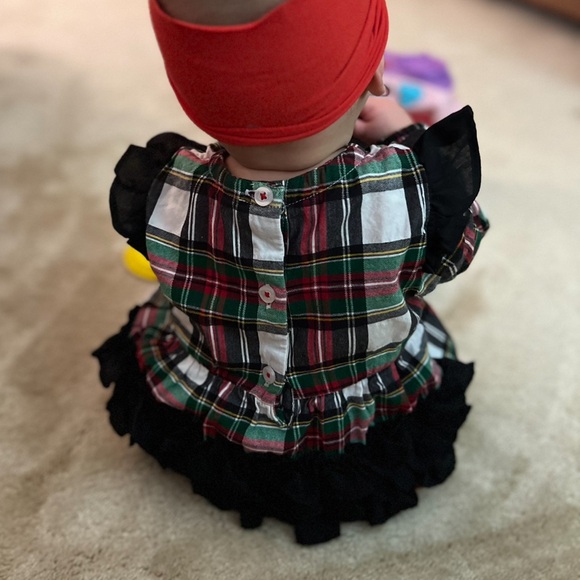 Ruffle butts plaid bubble romper 12-18M - Picture 6 of 9